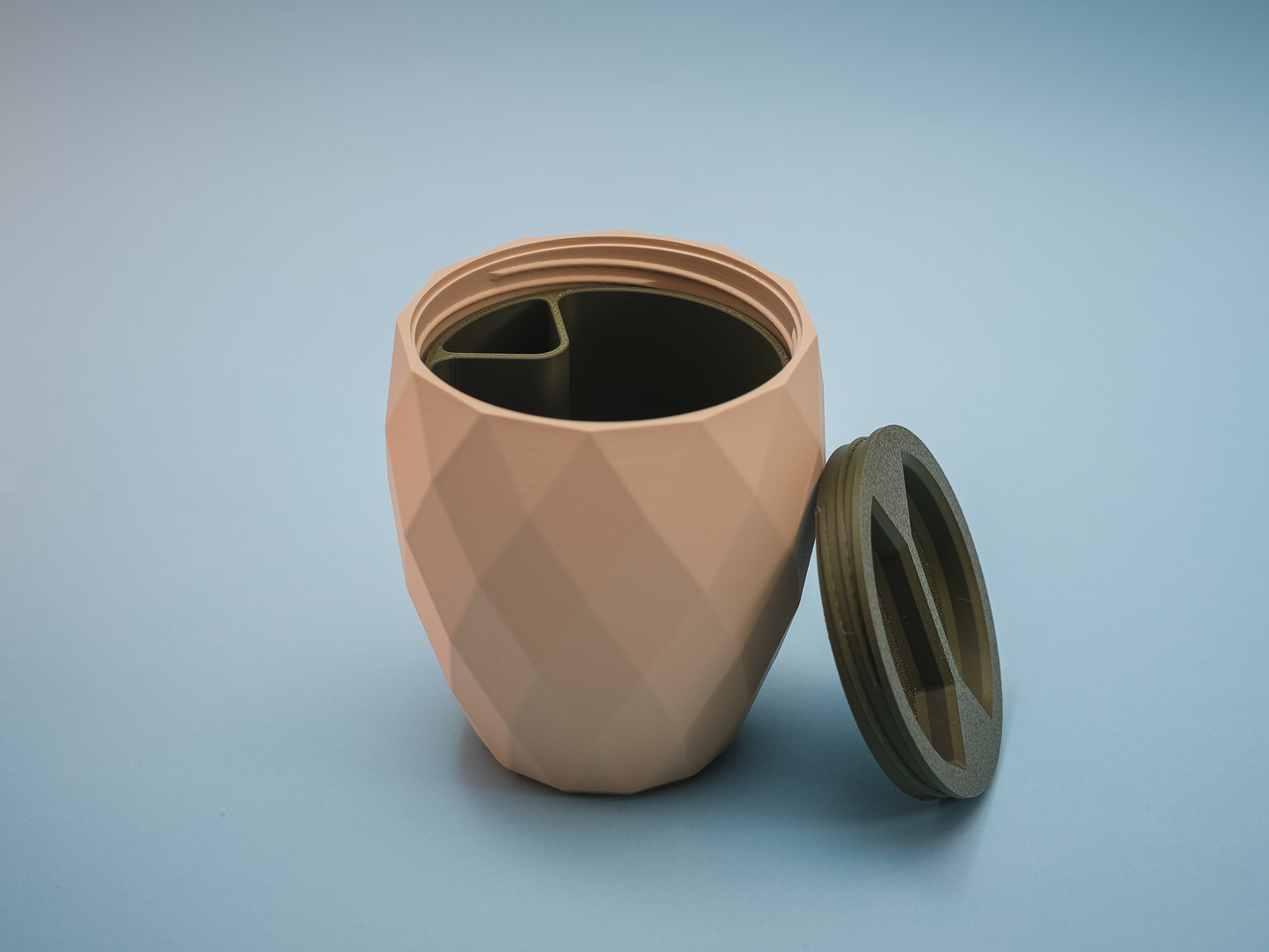 PISTACHIO CUP: ¡Tu snack, sin desorden, con estilo! ✨